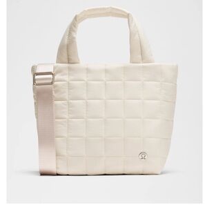 Lululemon🍋 Athletica Light Ivory Quilted Grid Small Tote Bag 5L - Like New